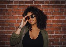 Artist H.E.R.